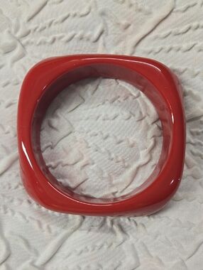 Square Red High-Gloss Acrylic Bangle Bracelet